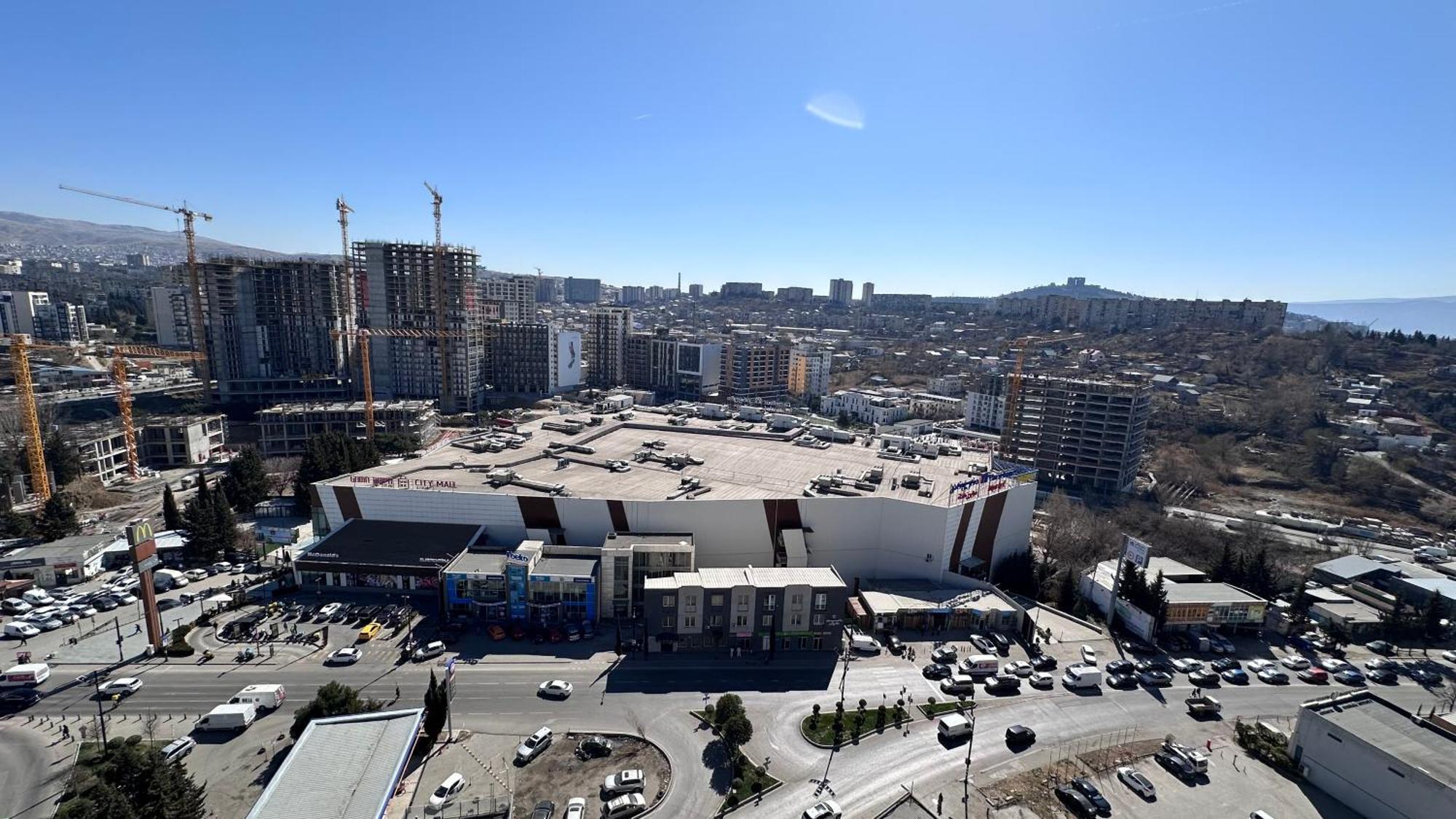 Studio Apartment With Balcony In Tbilisi Ngoại thất bức ảnh